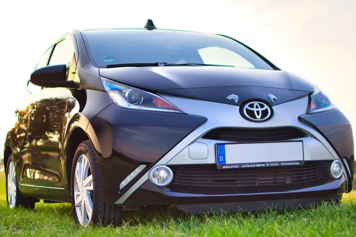 Japoński producent samochodów - Japońska firma motoryzacyjna, samochodowa