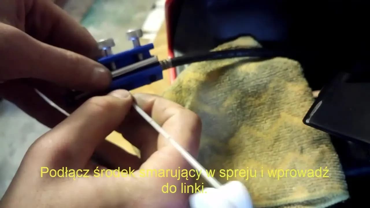 Skuteczne nasmarowanie linki sprzęgła - sprawdzone porady i metody smarowania