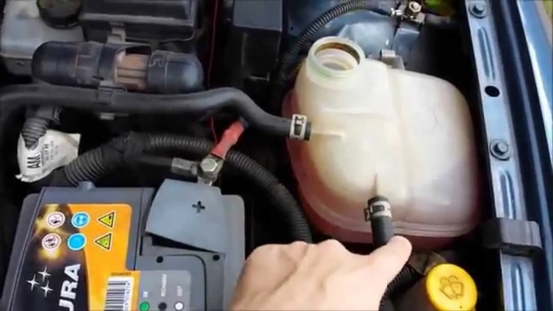 Ile płynu do chłodnicy Opel Vectra C? Uniknij kosztownych awarii