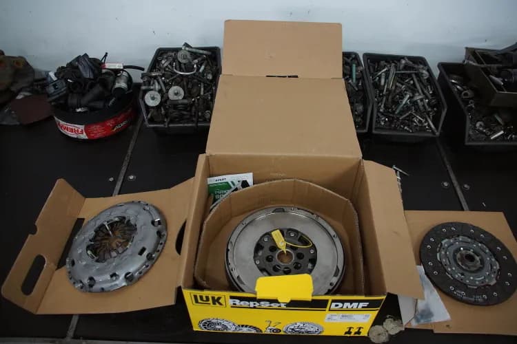 Ile kosztuje wymiana sprzęgła w Matizie? Poznaj aktualne koszty