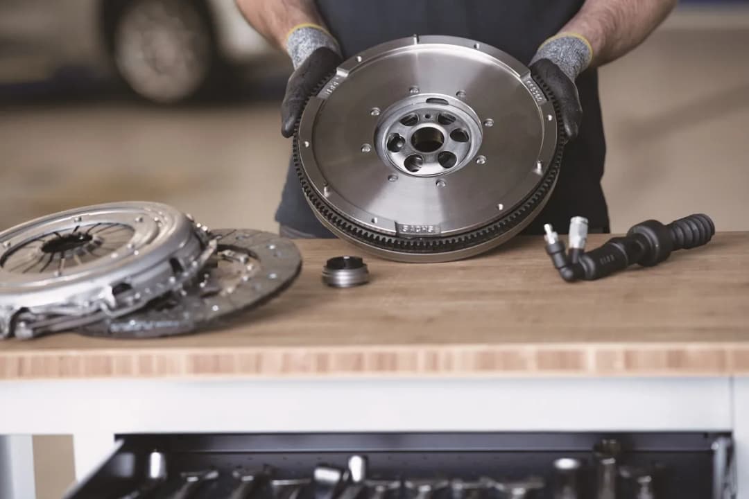 Nowe sprzęgło nie musi się ułożyć - poznaj fakty i obal ten popularny mit